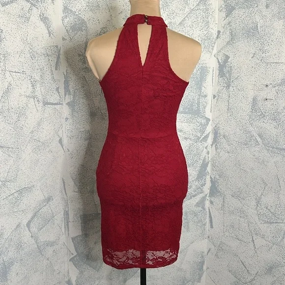 One Clothing Scarlet Lace Halter Dress with High Neckline size S - Picture 7 of 7